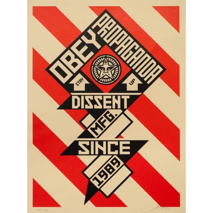 Silkscreen poster - Shepard Fairey - 1989 - Obey Propaganda Dissent Numérotée 347/350 - 24 by 17.9 inches