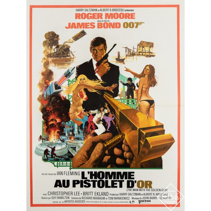 Vintage movie poster - James Bond 007 - L'Homme au Pistolet d'Or - United Artists - 1974 - 31.1 by 23.4 inches